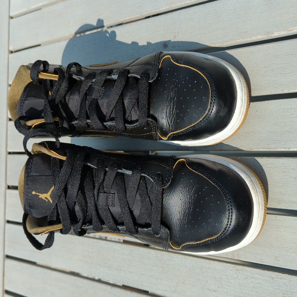 Nike Jordan Retro 1 5.5Y/7W - Picture 7 of 11